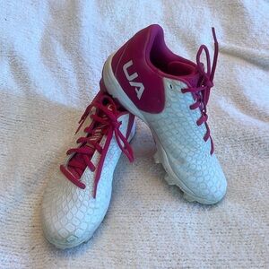 Girls white and pink under armour cleats size 4Y